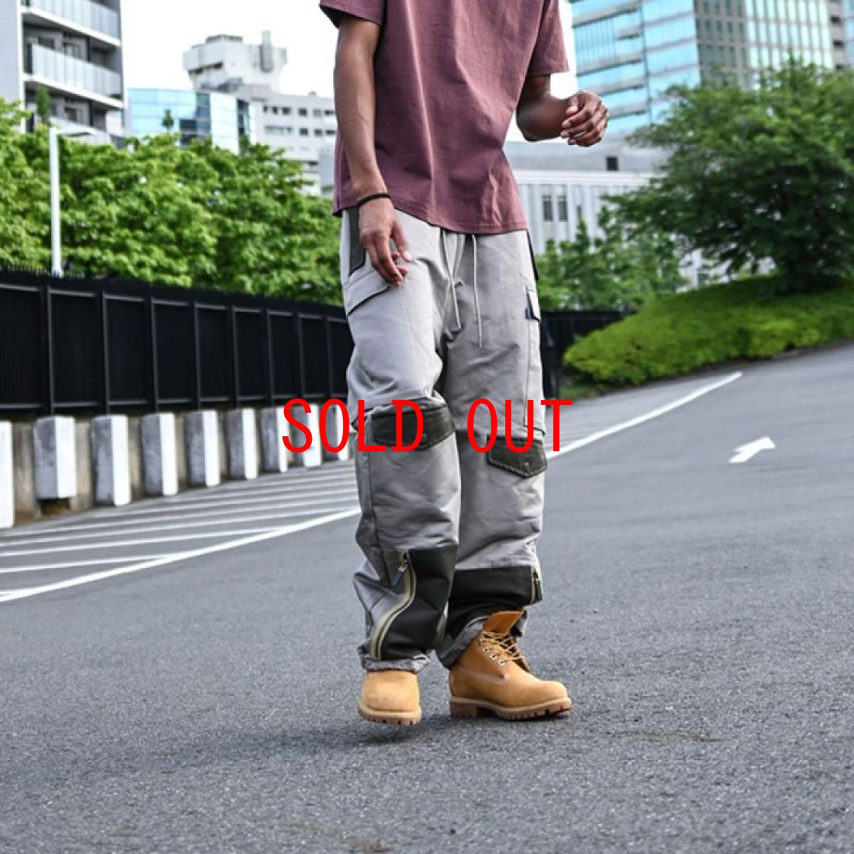 画像1: Tonal Multi Pocket Over Pants OLV マルチ ポケット カーゴ パンツ (1)