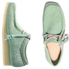 画像1: Clarks Originals Wallabee Lo Green Embroidery クラークス オリジナルズ ワラビー ロー グリーン エンブロイダリー スエード クレープソール メンズ (1)