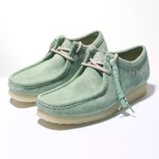 画像2: Clarks Originals Wallabee Lo Green Embroidery クラークス オリジナルズ ワラビー ロー グリーン エンブロイダリー スエード クレープソール メンズ (2)